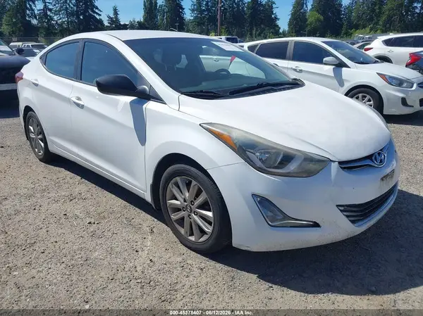 5NPDH4AE2GH722739 2016 HYUNDAI ELANTRA - Image 1