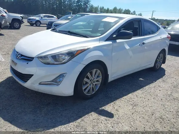 5NPDH4AE2GH722739 2016 HYUNDAI ELANTRA - Image 2