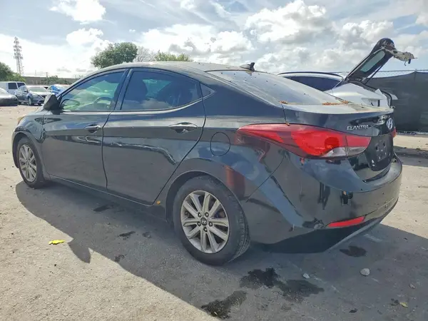 5NPDH4AE2GH722868 2016 HYUNDAI ELANTRA - Image 2