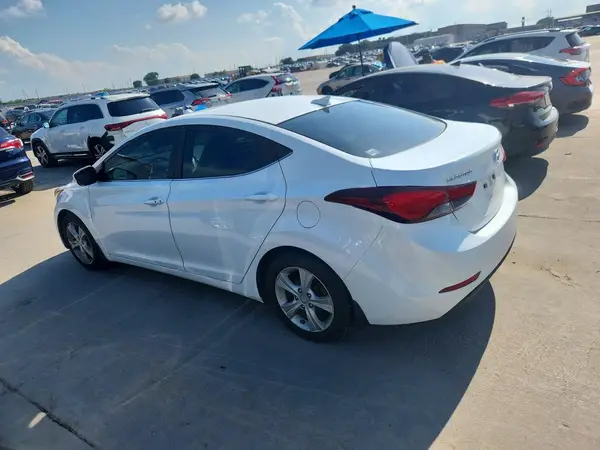 5NPDH4AE2GH723406 2016 HYUNDAI ELANTRA - Image 2