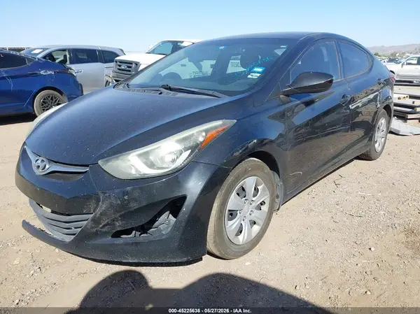 5NPDH4AE2GH724782 2016 HYUNDAI ELANTRA - Image 2