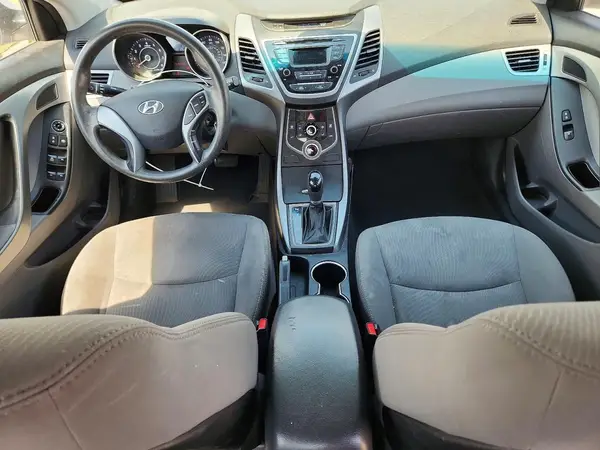 5NPDH4AE2GH725138 2016 HYUNDAI ELANTRA - Image 8