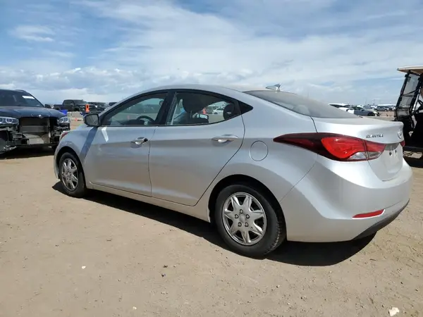 5NPDH4AE2GH725771 2016 HYUNDAI ELANTRA - Image 2