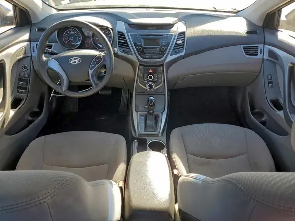 5NPDH4AE2GH726564 2016 HYUNDAI ELANTRA - Image 8