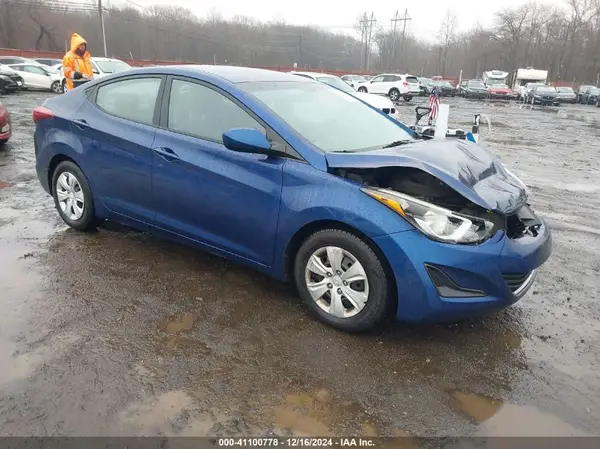 5NPDH4AE2GH728749 2016 HYUNDAI ELANTRA - Image 1
