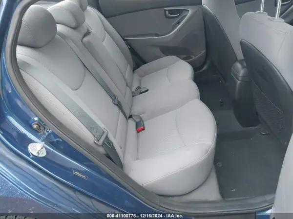 5NPDH4AE2GH728749 2016 HYUNDAI ELANTRA - Image 8