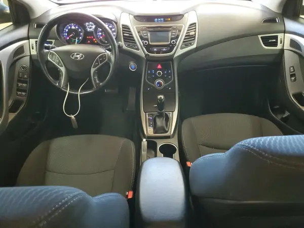 5NPDH4AE2GH729593 2016 HYUNDAI ELANTRA - Image 8