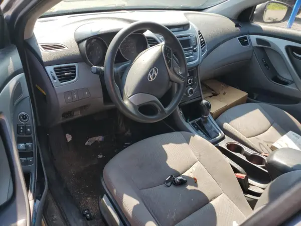 5NPDH4AE2GH730081 2016 HYUNDAI ELANTRA - Image 8