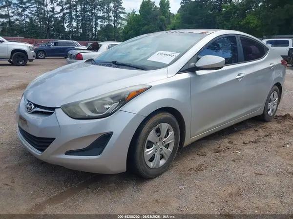 5NPDH4AE2GH730470 2016 HYUNDAI ELANTRA - Image 2