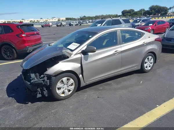 5NPDH4AE2GH730579 2016 HYUNDAI ELANTRA - Image 2