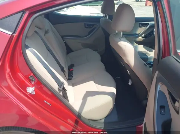 5NPDH4AE2GH732722 2016 HYUNDAI ELANTRA - Image 8