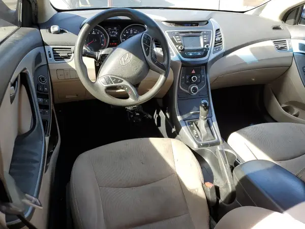 5NPDH4AE2GH733224 2016 HYUNDAI ELANTRA - Image 8