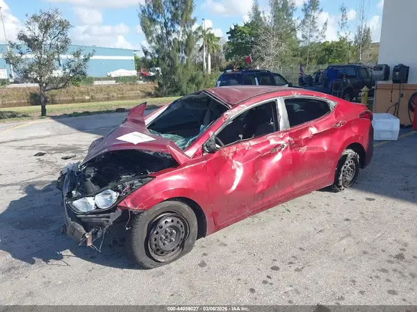 5NPDH4AE2GH734373 2016 HYUNDAI ELANTRA - Image 2