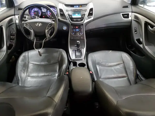 5NPDH4AE2GH735958 2016 HYUNDAI ELANTRA - Image 8
