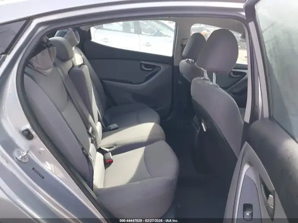 5NPDH4AE2GH737595 2016 HYUNDAI ELANTRA - Image 8