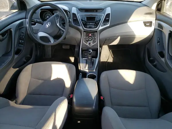 5NPDH4AE2GH737919 2016 HYUNDAI ELANTRA - Image 8