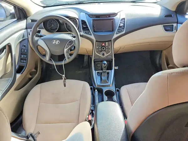 5NPDH4AE2GH738469 2016 HYUNDAI ELANTRA - Image 8