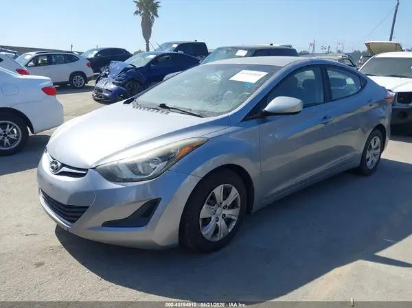 5NPDH4AE2GH738617 2016 HYUNDAI ELANTRA - Image 2