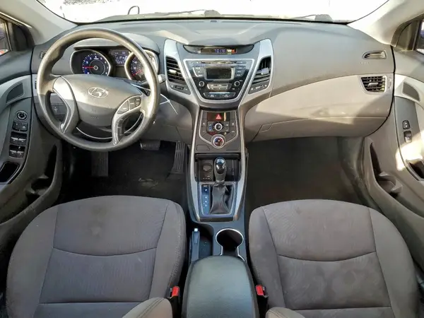 5NPDH4AE2GH740688 2016 HYUNDAI ELANTRA - Image 8