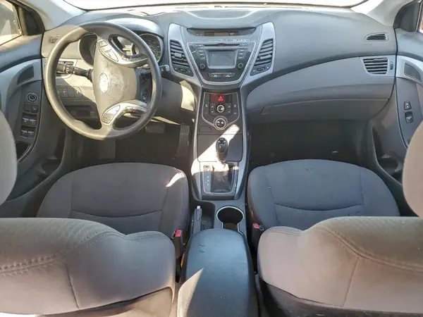 5NPDH4AE2GH741100 2016 HYUNDAI ELANTRA - Image 8