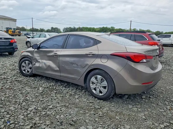 5NPDH4AE2GH741338 2016 HYUNDAI ELANTRA - Image 2