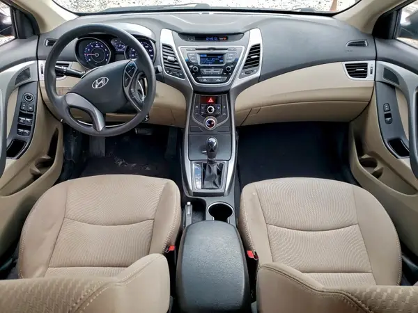 5NPDH4AE2GH742652 2016 HYUNDAI ELANTRA - Image 8