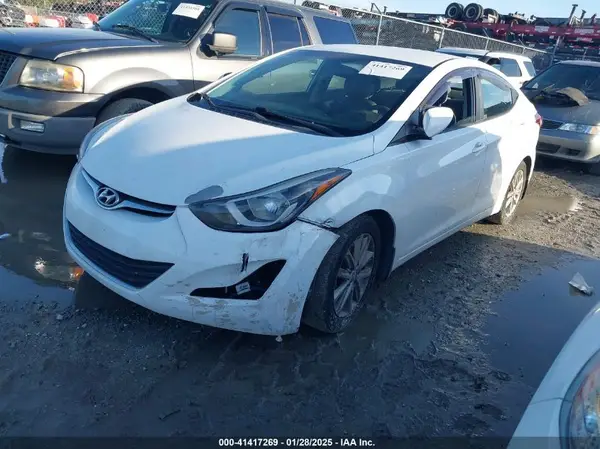 5NPDH4AE2GH743946 2016 HYUNDAI ELANTRA - Image 2