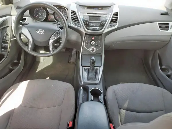 5NPDH4AE2GH743963 2016 HYUNDAI ELANTRA - Image 8