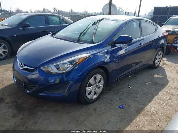 5NPDH4AE2GH744207 2016 HYUNDAI ELANTRA - Image 2