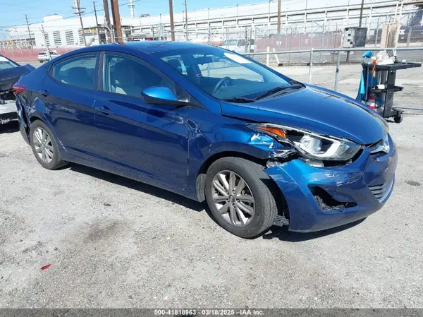 5NPDH4AE2GH745258 2016 HYUNDAI ELANTRA - Image 1