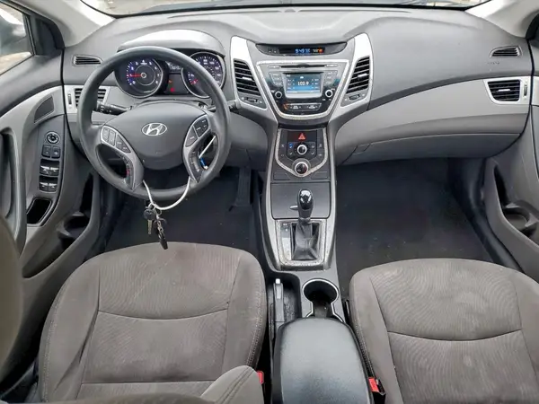 5NPDH4AE2GH745549 2016 HYUNDAI ELANTRA - Image 8