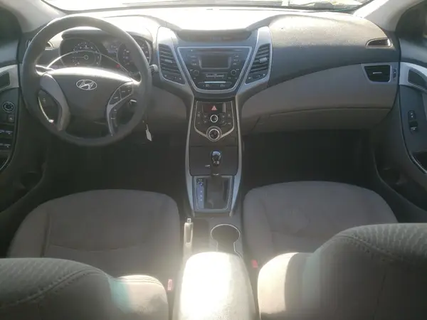 5NPDH4AE2GH747477 2016 HYUNDAI ELANTRA - Image 8