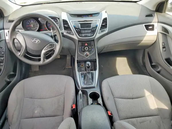 5NPDH4AE2GH748242 2016 HYUNDAI ELANTRA - Image 8