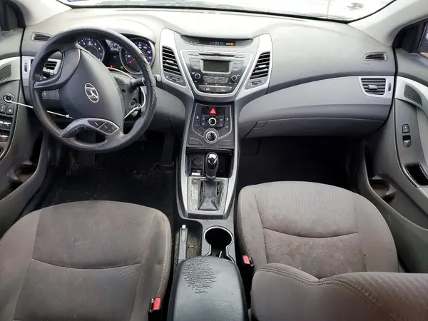 5NPDH4AE2GH748385 2016 HYUNDAI ELANTRA - Image 8