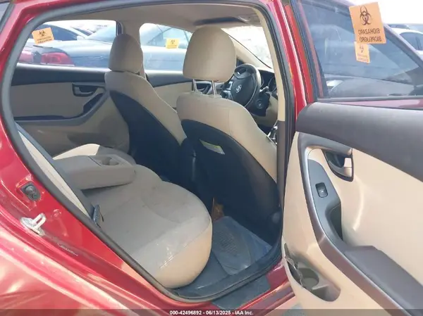 5NPDH4AE2GH748757 2016 HYUNDAI ELANTRA - Image 8