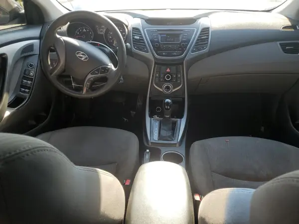 5NPDH4AE2GH749455 2016 HYUNDAI ELANTRA - Image 8