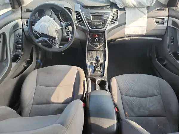 5NPDH4AE2GH751688 2016 HYUNDAI ELANTRA - Image 8