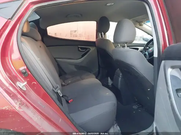 5NPDH4AE2GH751769 2016 HYUNDAI ELANTRA - Image 8