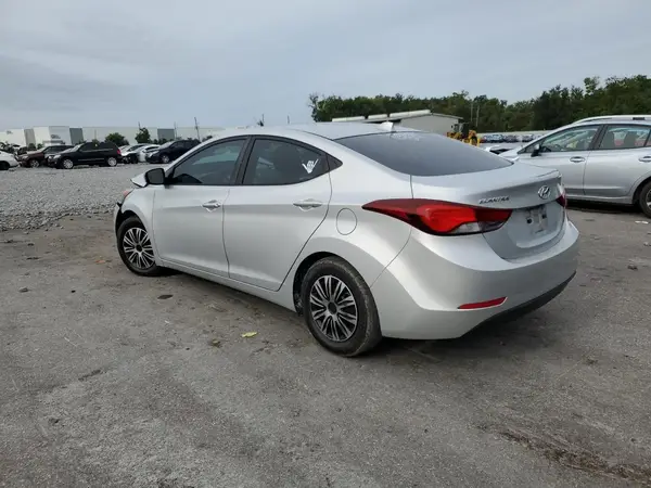 5NPDH4AE2GH752436 2016 HYUNDAI ELANTRA - Image 2