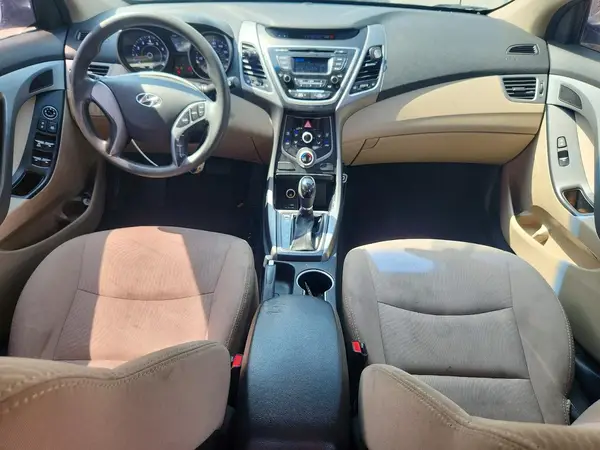 5NPDH4AE2GH753117 2016 HYUNDAI ELANTRA - Image 8