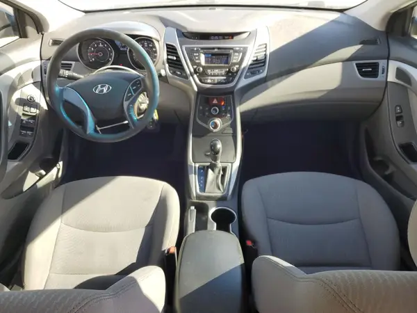 5NPDH4AE2GH754879 2016 HYUNDAI ELANTRA - Image 8