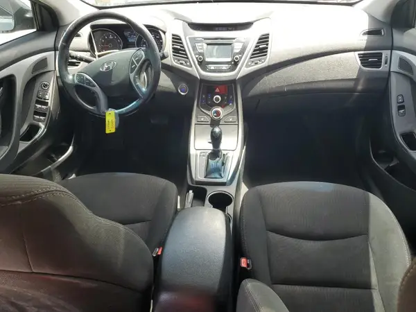 5NPDH4AE2GH755076 2016 HYUNDAI ELANTRA - Image 8