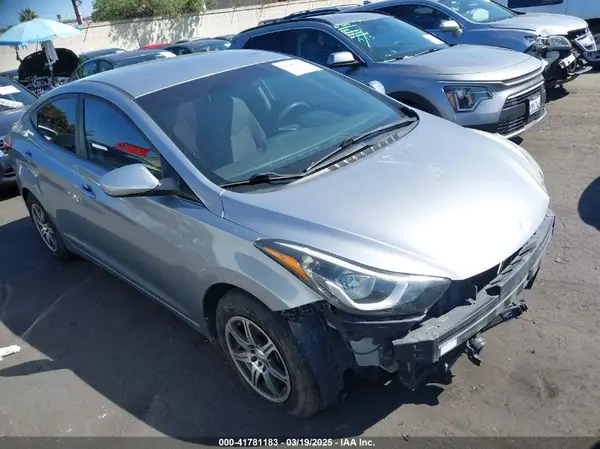 5NPDH4AE2GH756972 2016 HYUNDAI ELANTRA - Image 1
