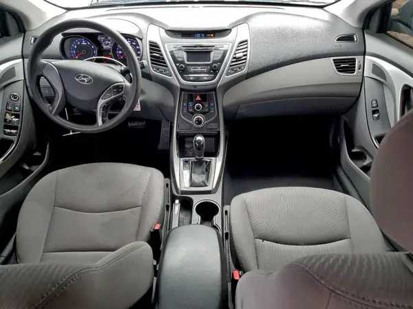 5NPDH4AE2GH758561 2016 HYUNDAI ELANTRA - Image 8