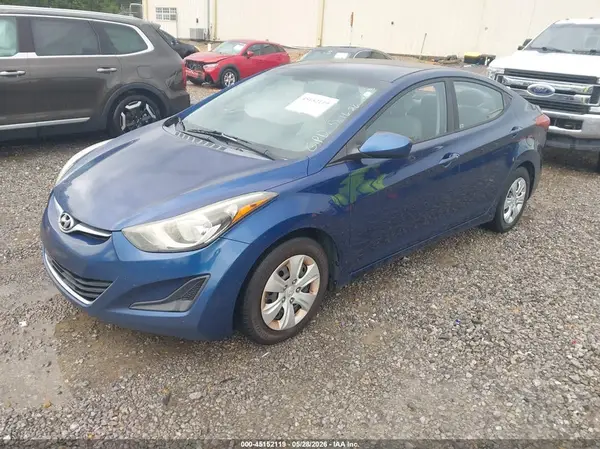 5NPDH4AE2GH758575 2016 HYUNDAI ELANTRA - Image 2