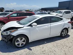 5NPDH4AE2GH763713 2016 HYUNDAI ELANTRA