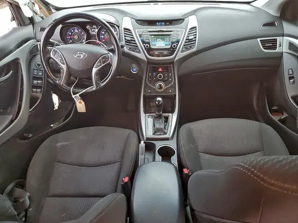 5NPDH4AE2GH765445 2016 HYUNDAI ELANTRA - Image 8