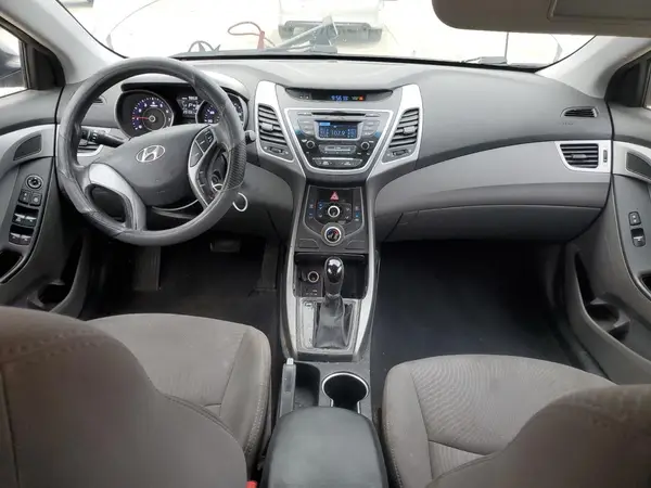 5NPDH4AE2GH765512 2016 HYUNDAI ELANTRA - Image 8