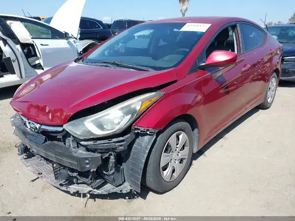 5NPDH4AE2GH765770 2016 HYUNDAI ELANTRA - Image 2