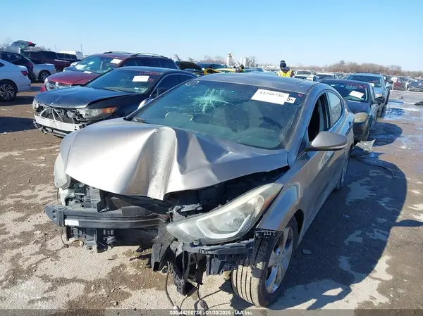 5NPDH4AE2GH766871 2016 HYUNDAI ELANTRA - Image 2